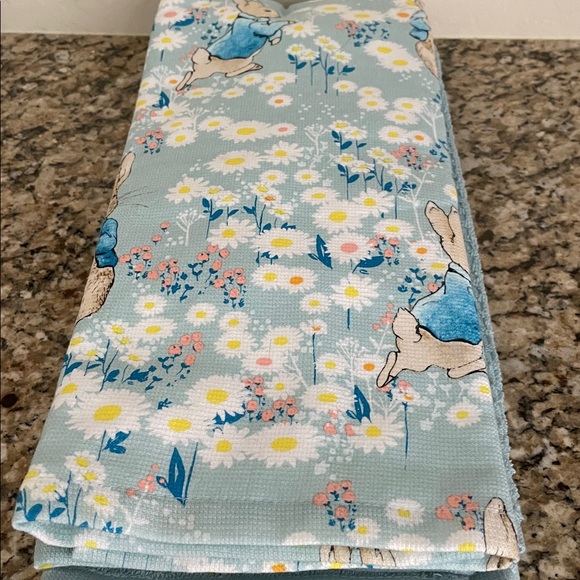 3 Pack Peter Rabbit Kitchen Towels - Picture 4 of 4